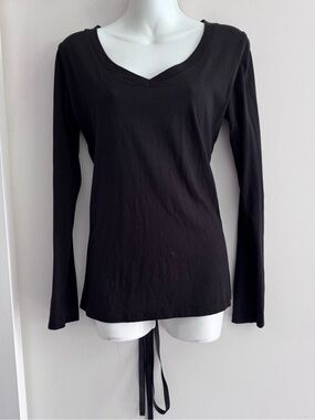 Demi Loon Women's Lace-up Back Top